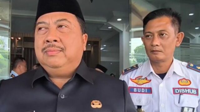 Bupati Jombang H.Warsubi menilai pelaksanaan Car Free Day (CFD) di Jombang akan ditinjau secara komprehensif.